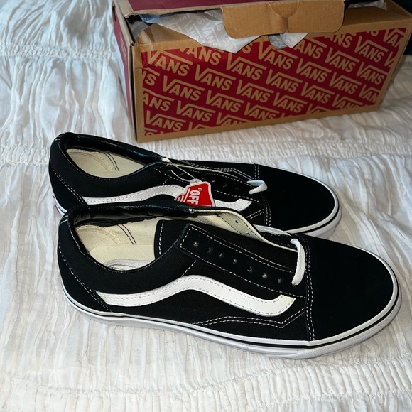 Old Skool Vans, Original Black and White - Picture 3 of 3